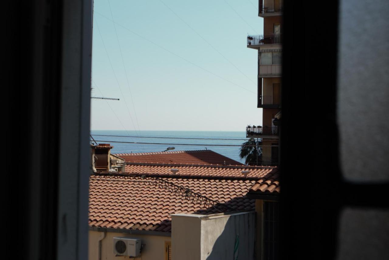 Bed and Breakfast Al Mare In Citta CTA Exterior foto