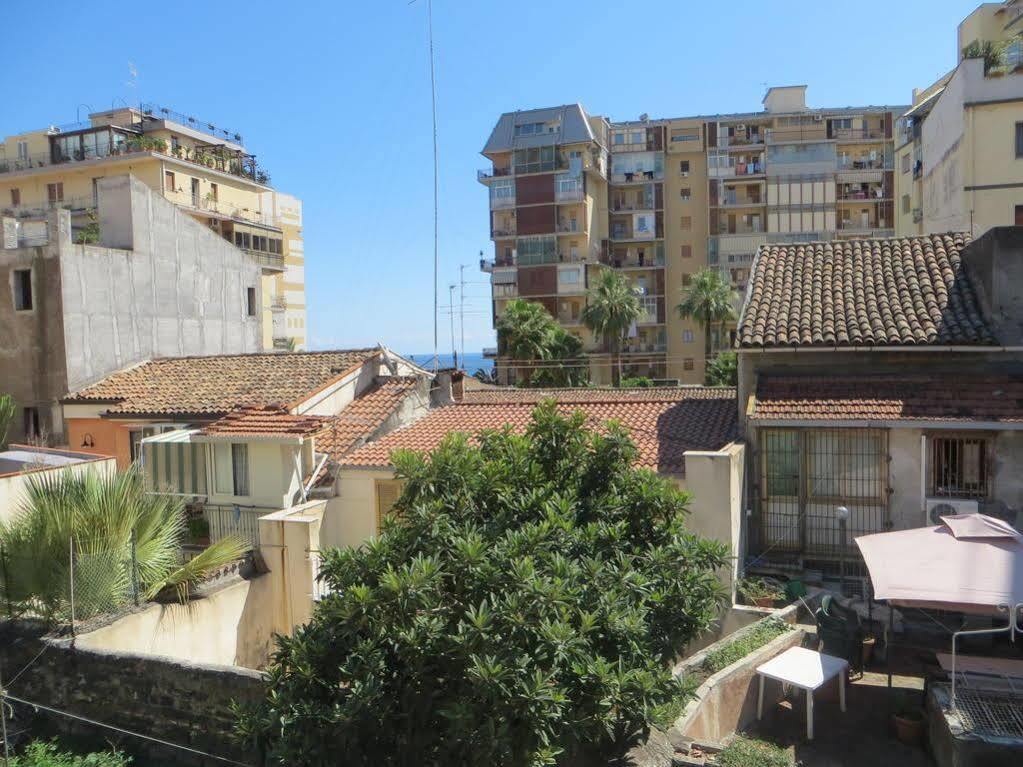 Bed and Breakfast Al Mare In Citta CTA Exterior foto